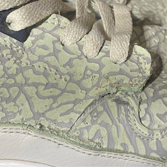 Air Jordan Legacy 312 Flip Platinum Elephant EUC - Picture 4 of 9